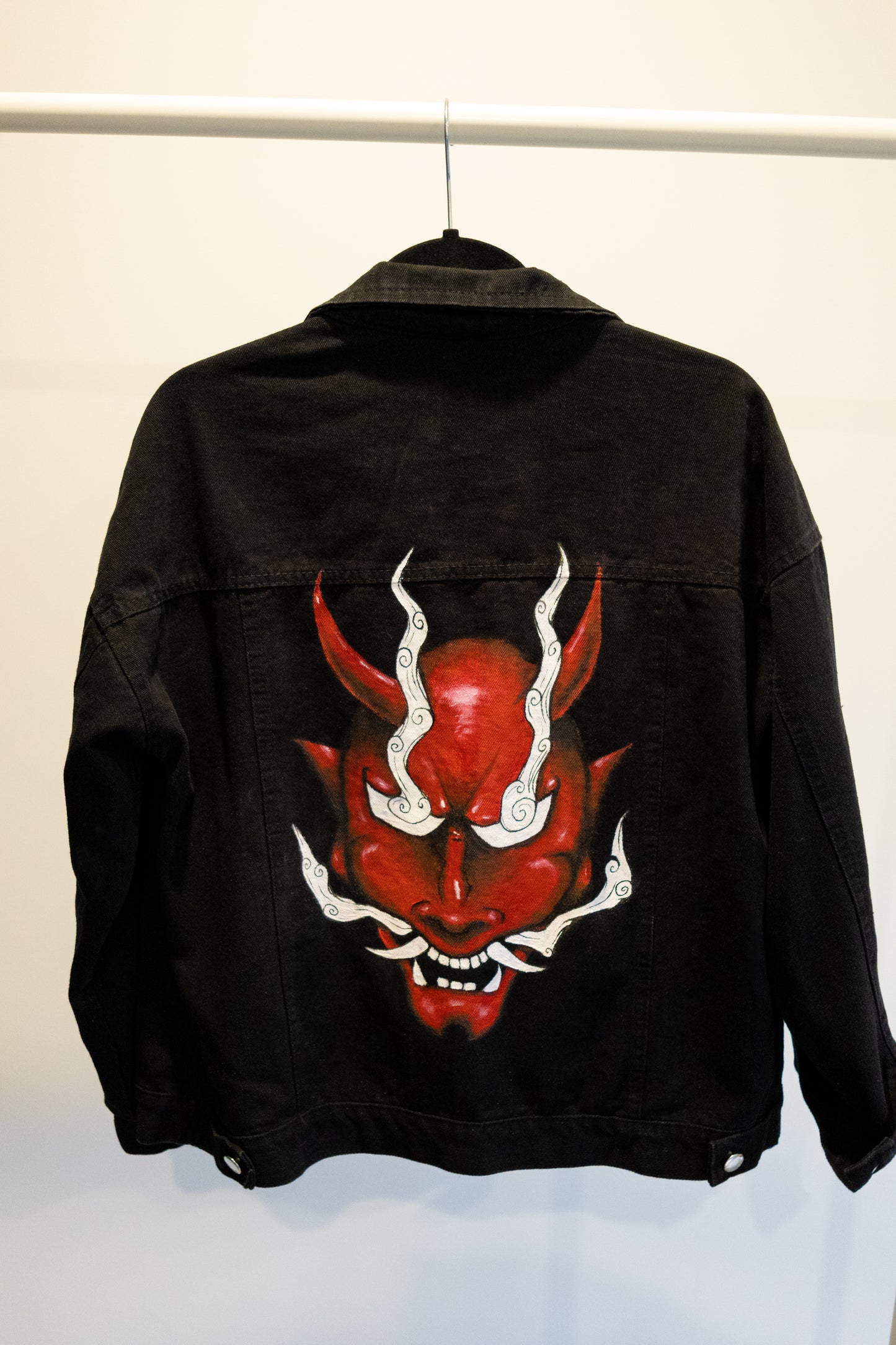 Unisex Hand-Painted - Japanese Oni Mask